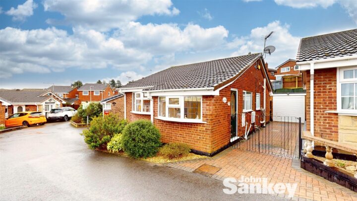 Garwick Close, Forest Town, NG19